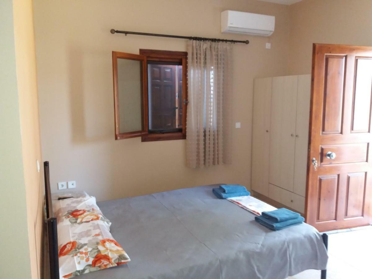 Armiriki Apartments Korakochori Екстер'єр фото